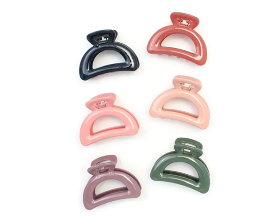 Picture of £1.29 MOLLY ROSE CURVED 7cm CLAMPS