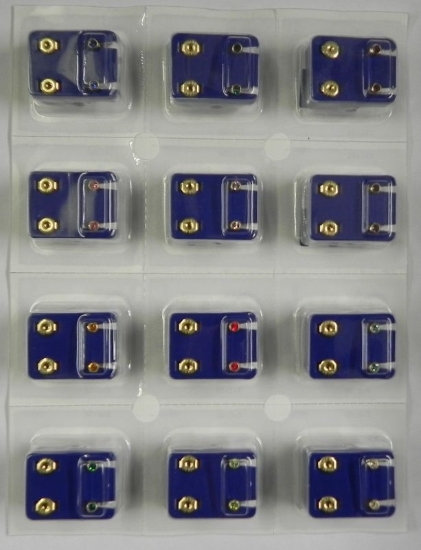 Picture of £1.00 CAFLON STUD EARRINGS ASSTD (12)