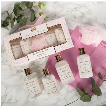 Picture of £8.99 MADELAINE PAMPER SET